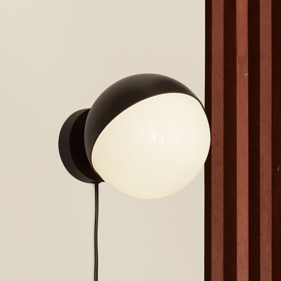 VL Studio Wandleuchte Ø15 cm Black - Louis Poulsen - Flurbereich - Design - Metall - Rund