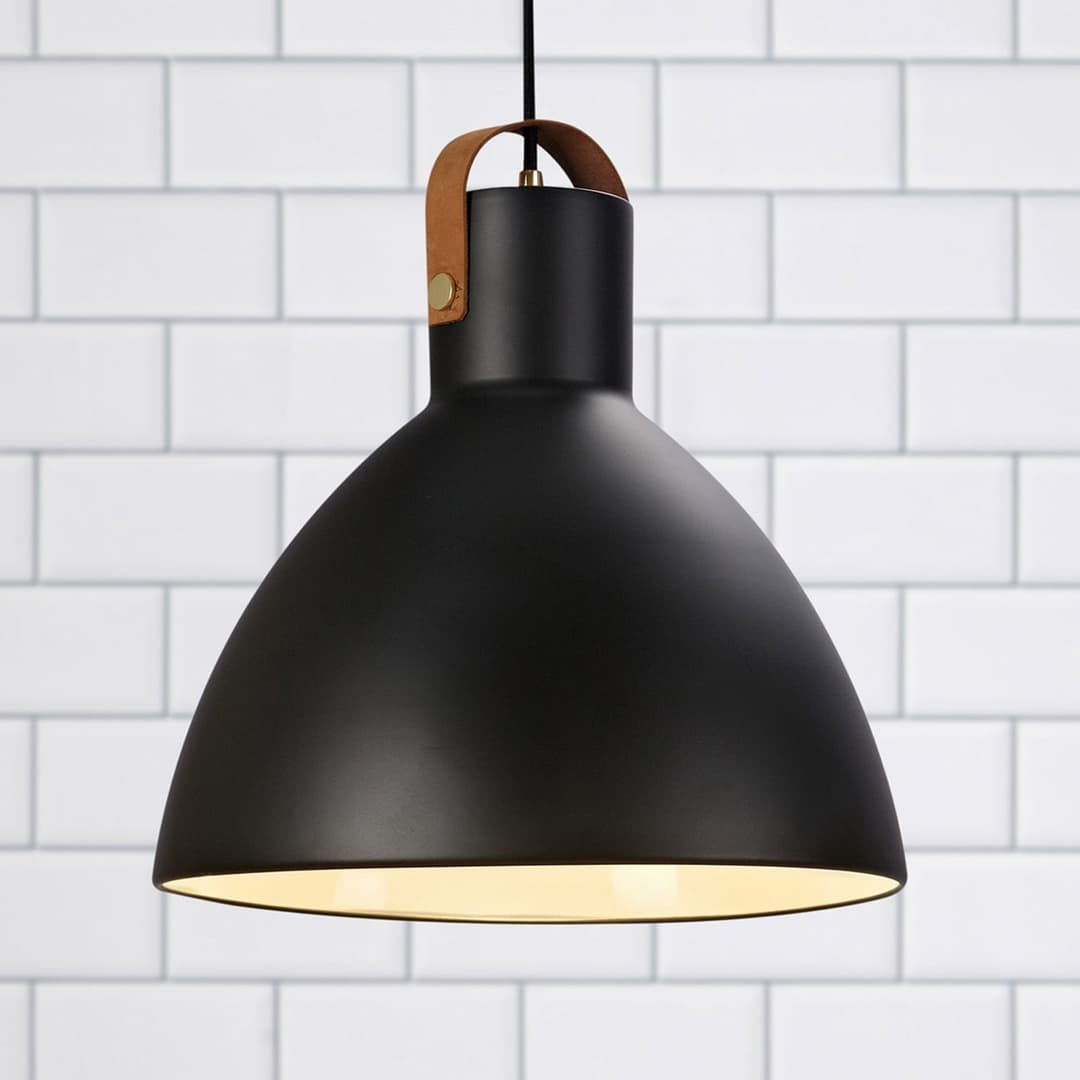 Eagle Pendelleuchte Höhe 35 cm schwarz - Markslöjd - Wohnzimmer - Skandinavisch - Metall - Einflammig