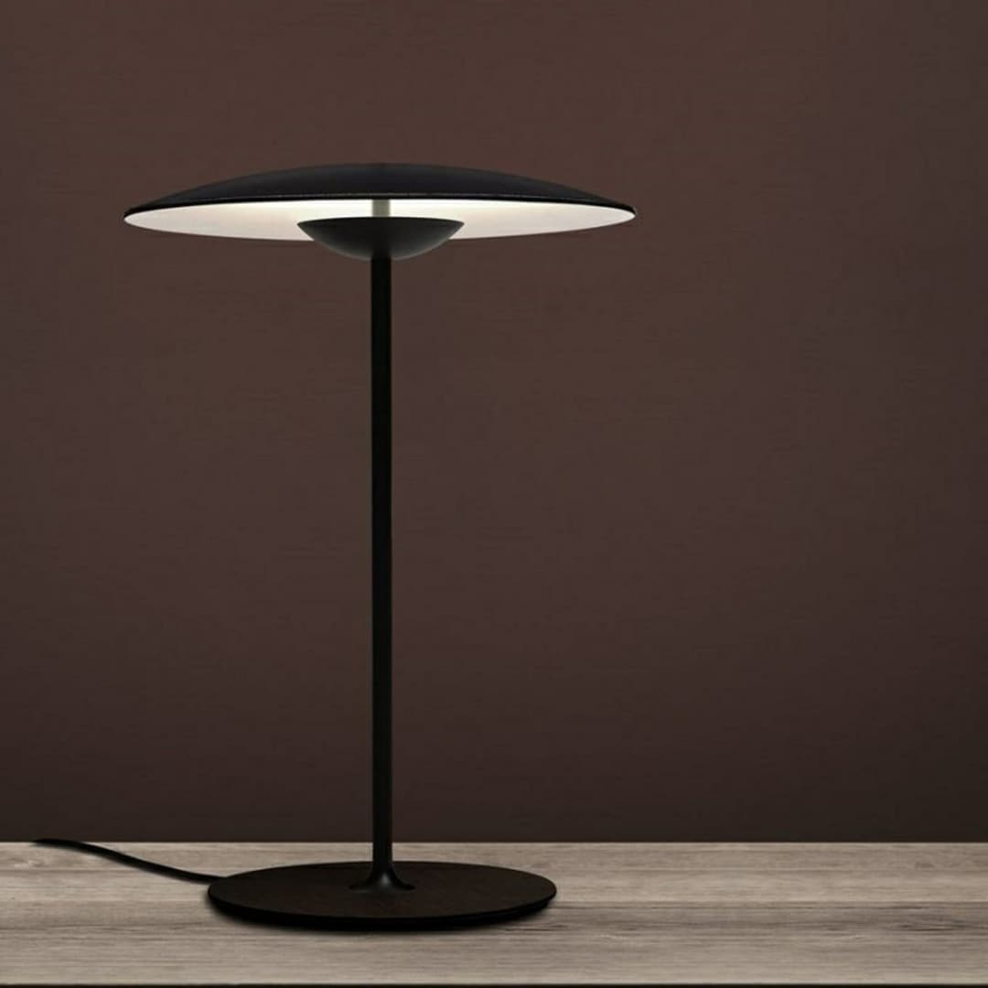 Ginger S Tischleuchte Oak - Marset - Wohnzimmer - Aluminium