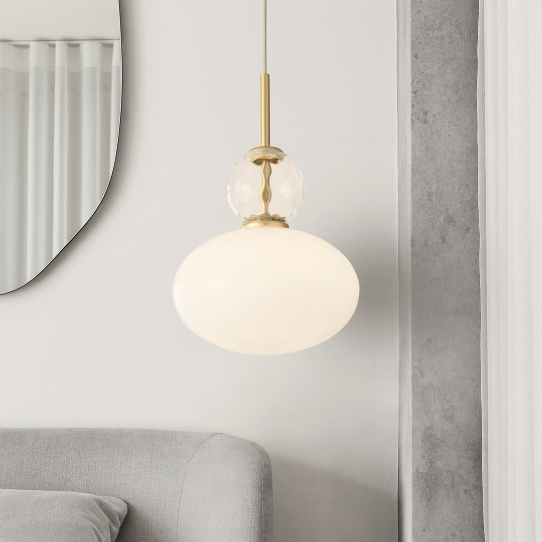 Rizzatto 32 Pendelleuchte Opal/Satin Brass - Nuura - Wohnzimmer - Design - Glas - Einflammig