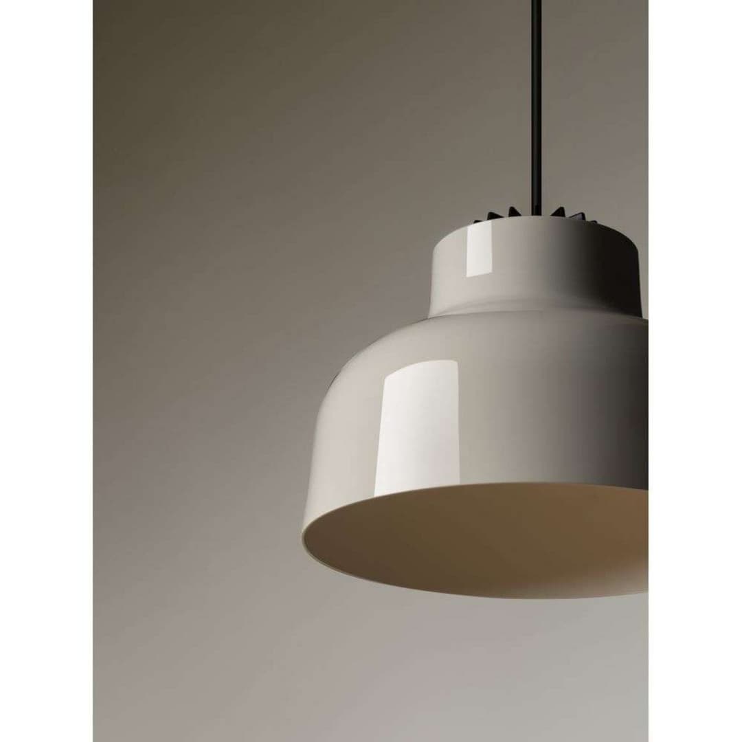 M64 Pendelleuchte Dim. Glossy Soft Stone - Santa & Cole - Wohnzimmer - Aluminium