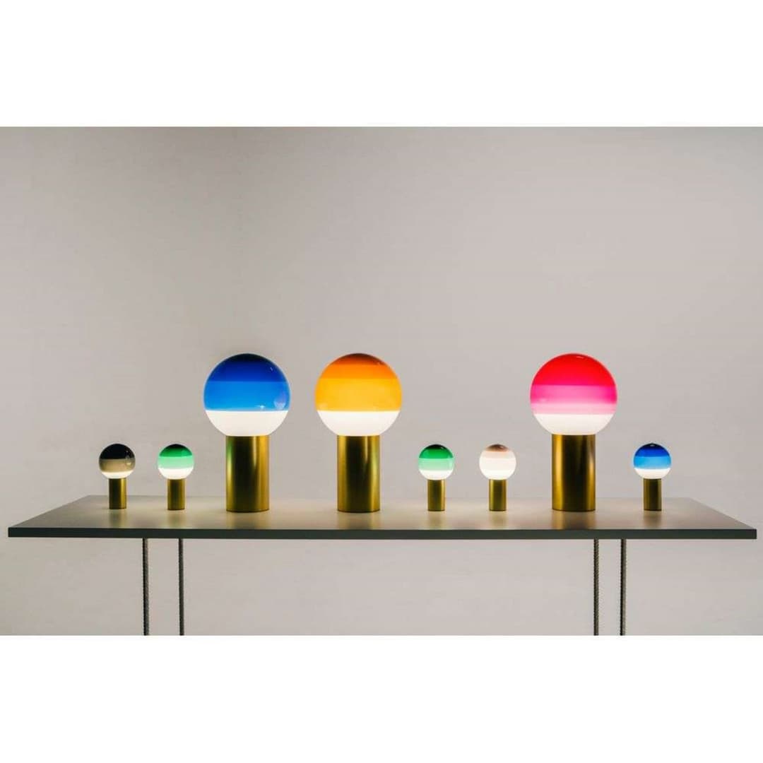 Dipping Light LED-Akku-Tischleuchte, grün/messing - Marset - Wohnzimmer - Design - Glas - Mit Schirm