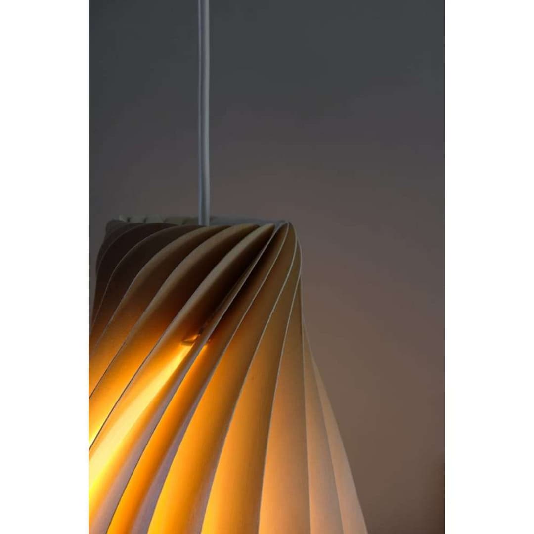 No.111 Pendelleuchte 72 cm hoch Birkenholz E14 - Tom Rossau - Wohnzimmer - Design - Einflammig