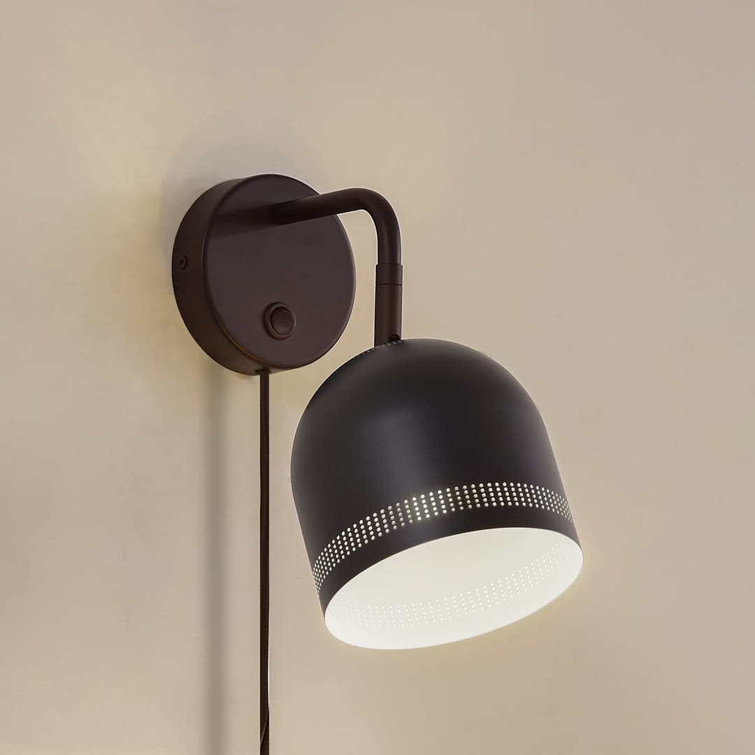 Oura Wandlampe, schwarz, Stecker, verstellbar, Eisen - NOLA - Wohnzimmer - Skandinavisch - Metall - Einflammig
