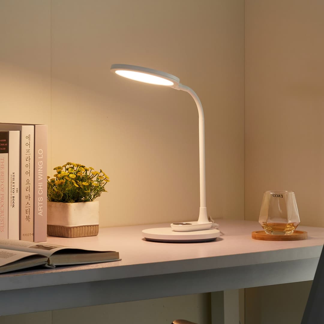 Valtaria LED Tischleuchte/Wandleuchte CCT White - Lindby - Arbeitszimmer / Büro - Modern - Kunststoff - Einflammig