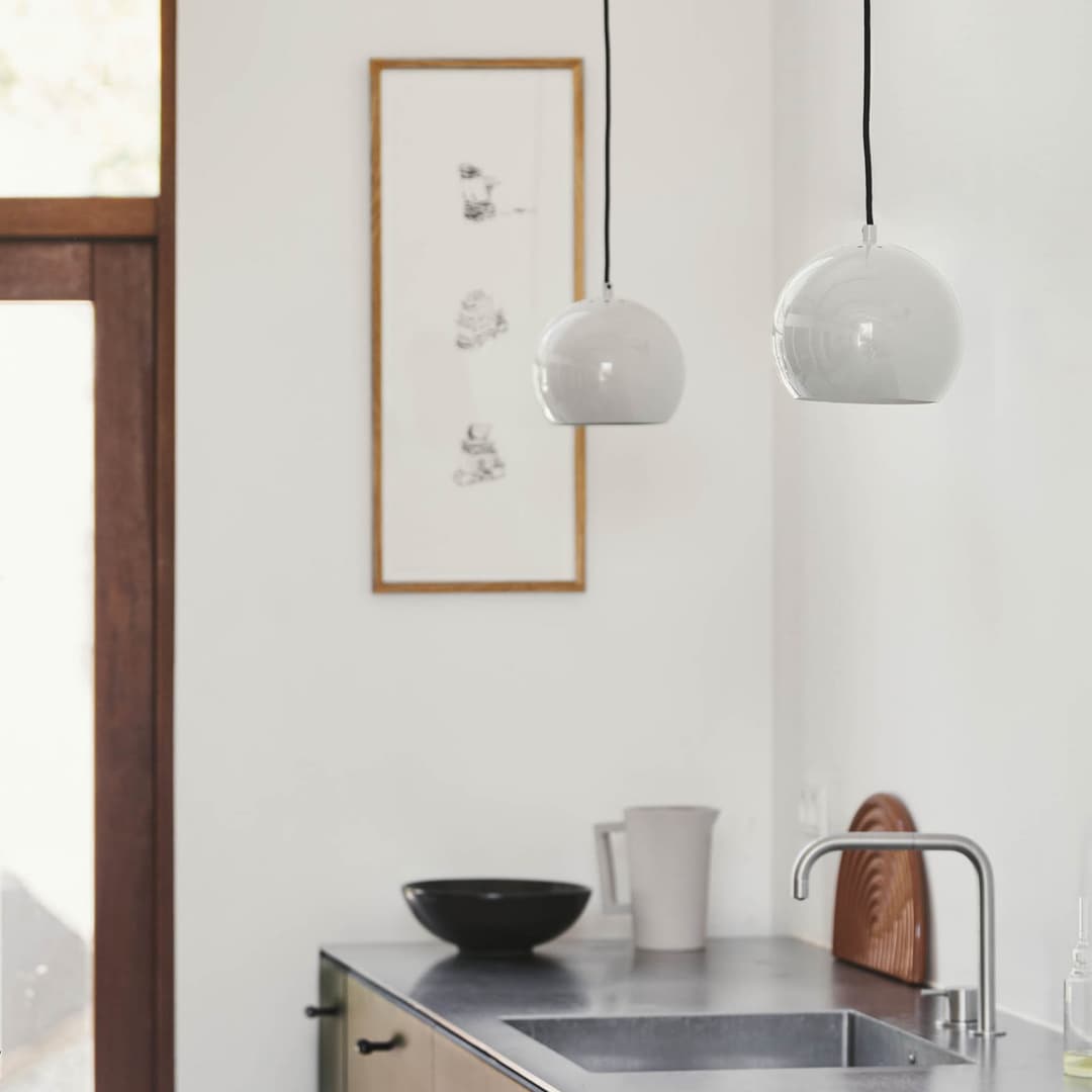 Ball Pendelleuchte Ø18 Matt White - Frandsen - Wohnzimmer - Design - Metall - Einflammig