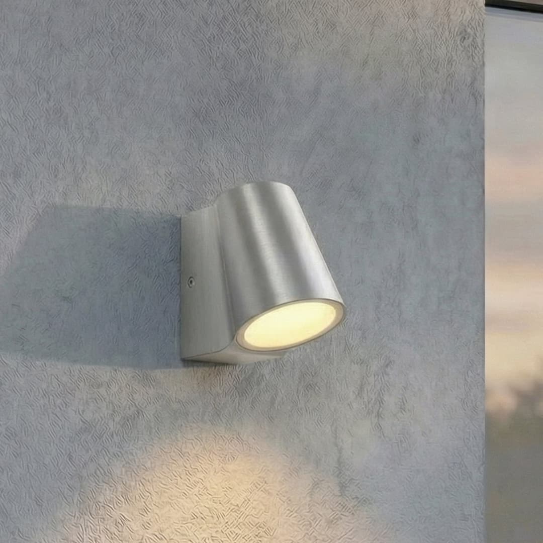 Illuvia LED-Außenwandleuchte, IP54, aluminium, Metall - Lindby - Balkon - Modern - Einflammig
