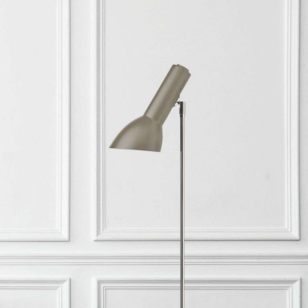 Oblique Stehleuchte Chrome/Sand - Cph Lighting - Wohnzimmer - Aluminium