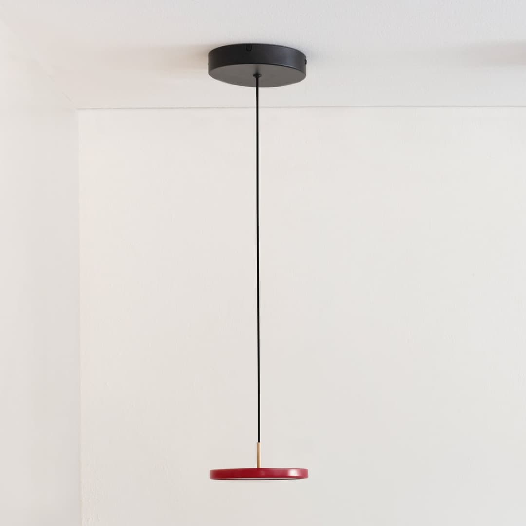 Asteria Pendelleuchte Micro V2 Ruby Red - UMAGE Asteria Micro V2 - Wohnzimmer - Skandinavisch - Metall - Einflammig