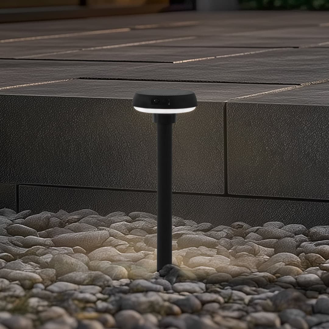 Brinca Solar-LED-Erdspießleuchte schwarz Sensor PC - Lindby - Terrasse - Modern - Kunststoff - Einflammig