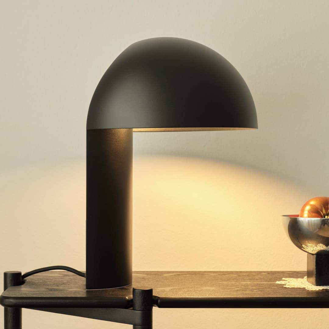 Leery Tischlampe, schwarz, Höhe 40 cm, Stahl, E27 - Gejst - Wohnzimmer - Design - Metall - Mit Schirm