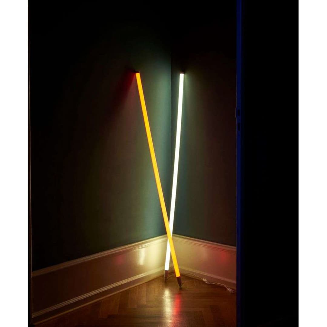 Neon Tube LED-Röhre, gelb, Länge 1,5 m, Stecker - HAY - Wohnzimmer - Modern - Kunststoff - Balken