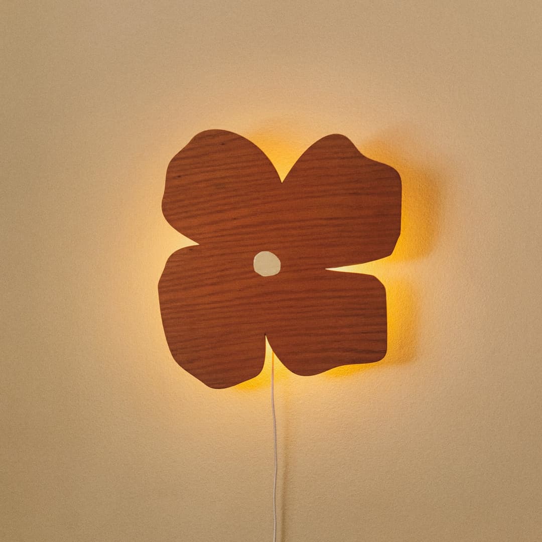 Poesie LED-Wandleuchte, braun, Ø 37 cm - ferm LIVING - Kinderzimmer - Skandinavisch - Holz - Einflammig