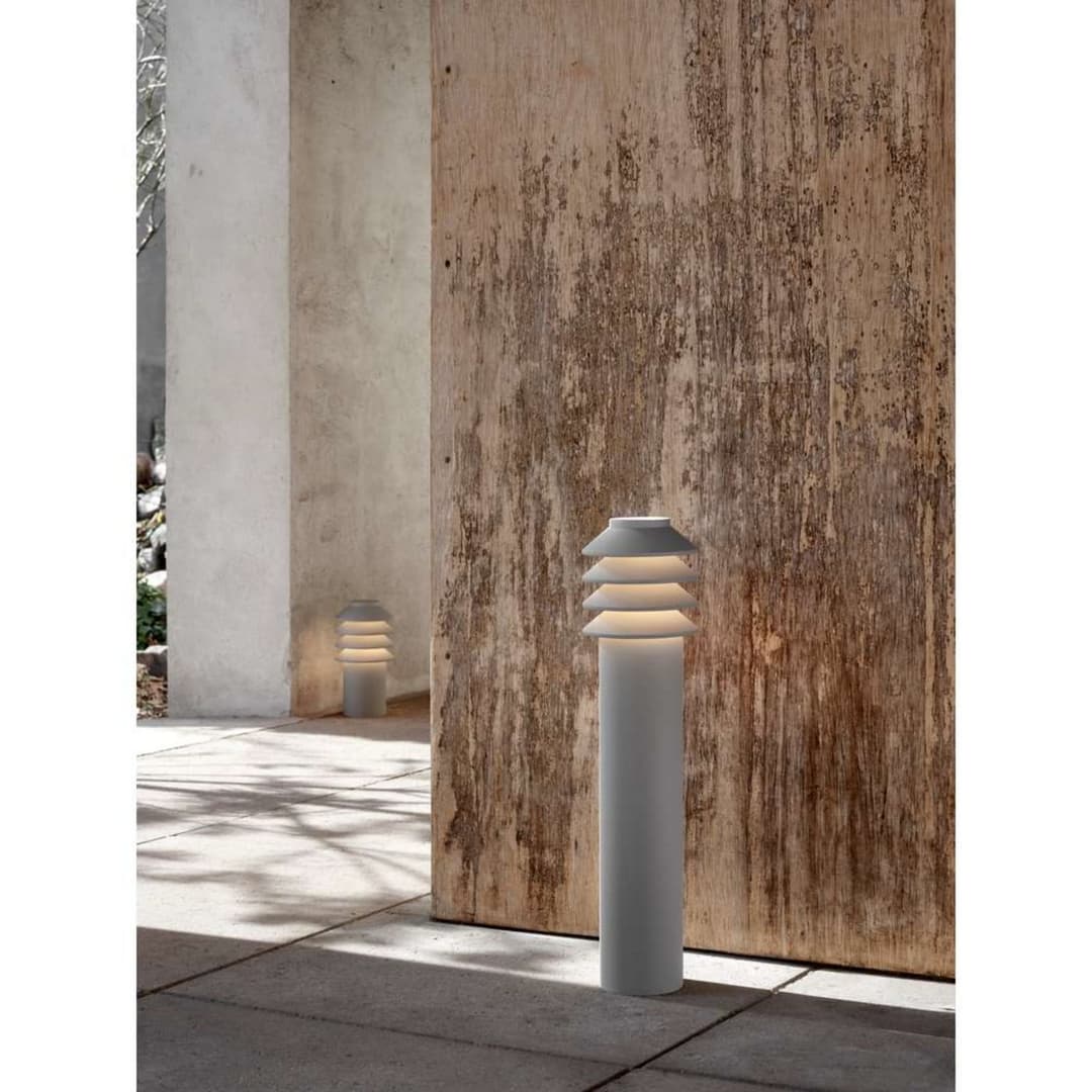Bysted Garden, 53 cm, 2700 K, Fußplatte, Alu - Louis Poulsen - Terrasse - Aluminium